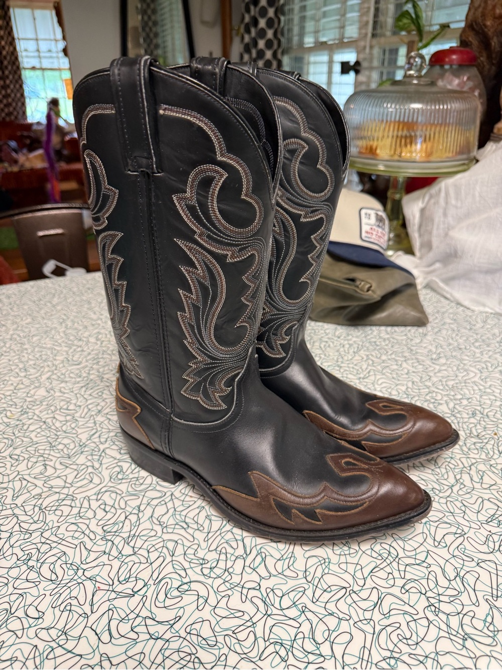 Men’s Laredo Boots 9 1/2D